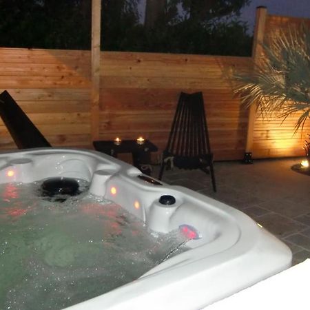 Casa Louise Suites And Spas Privatifs 圣马克西姆 外观 照片